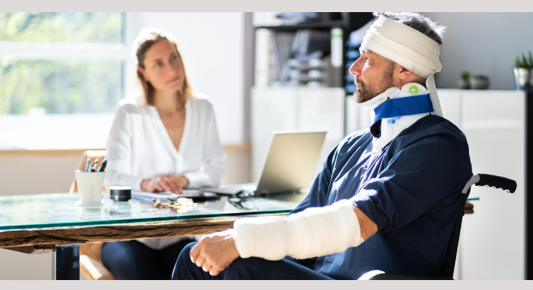 how people choose a personal injury lawyer